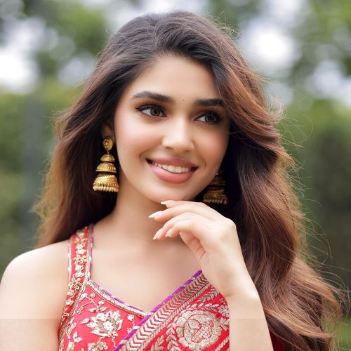 Krithi Shetty - Biography | Family, Caste/Jati, Nationality, Education ...